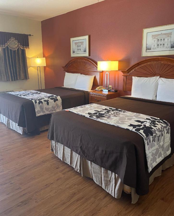 Relax Inn Dilley Zewnętrze zdjęcie